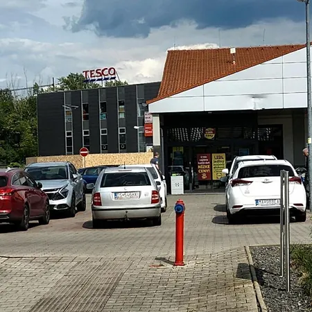 Spacious & Cleаn 4 Isolated For Groups Apartamento *